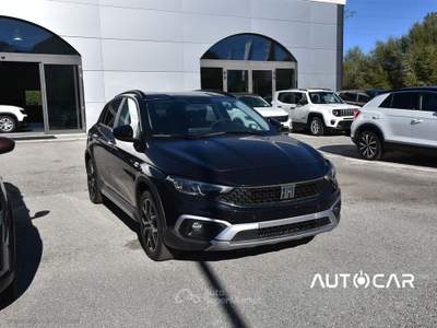Fiat Tipo Tipo 1.0 HATCHBACK CROSS Nero usata Carsoli