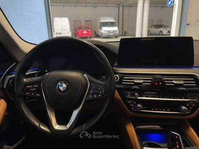 BMW Serie 5 520 520 SERIE 5 X DRIVE Nero usata Pove del Grappa