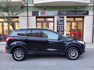 Ford Kuga 4WD GANCIO TRAINO Nero usata CORATO