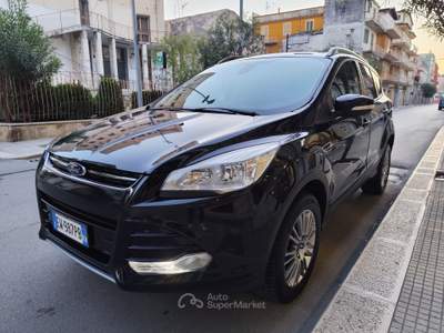 Ford Kuga 4WD GANCIO TRAINO Nero usata CORATO