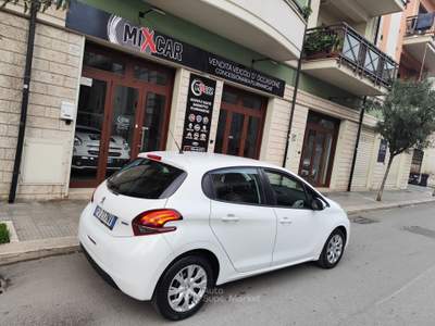 Peugeot 208 BlueHDi 75CV DIESEL ACTIVE Bianco usata CORATO