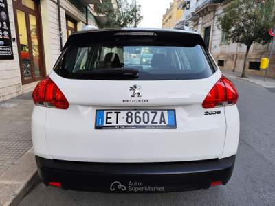 Peugeot 2008 1.6 e-HDi 92CV CAMBIO AUTOMATICO Bianco usata CORATO