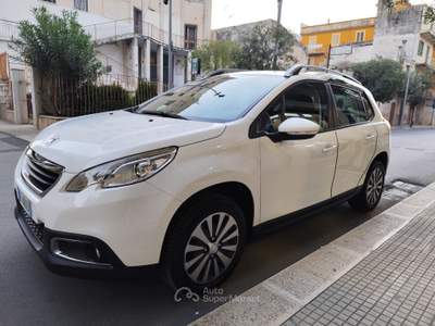 Peugeot 2008 1.6 e-HDi 92CV CAMBIO AUTOMATICO Bianco usata CORATO