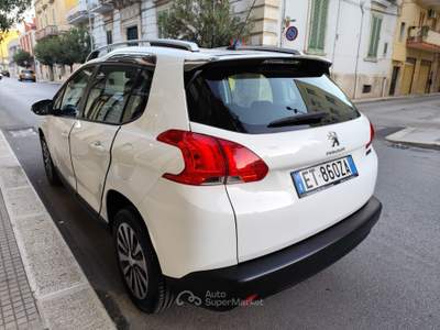 Peugeot 2008 1.6 e-HDi 92CV CAMBIO AUTOMATICO Bianco usata CORATO