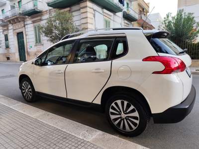 Peugeot 2008 1.6 e-HDi 92CV CAMBIO AUTOMATICO Bianco usata CORATO