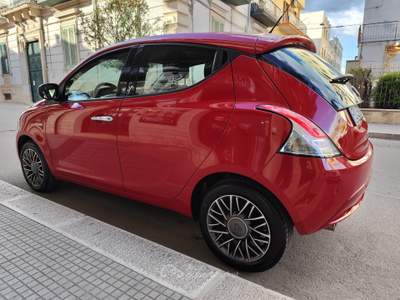 Lancia Ypsilon 95CV DIESEL GOLD Rosso usata CORATO