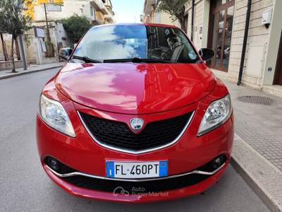 Lancia Ypsilon 95CV DIESEL GOLD Rosso usata CORATO