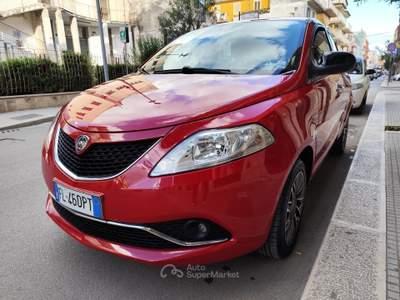 Lancia Ypsilon 95CV DIESEL GOLD Rosso usata CORATO