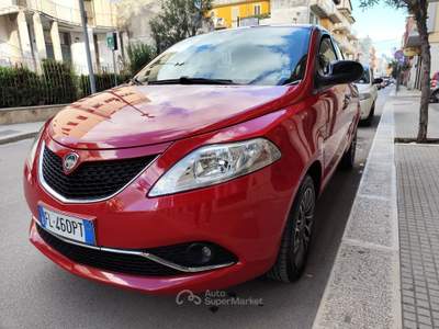 Lancia Ypsilon 95CV DIESEL GOLD Rosso usata CORATO