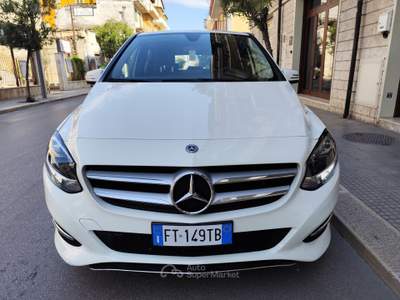 Mercedes-Benz Classe B B 180 d 109cv Automatica NAVI Bianco usata CORATO