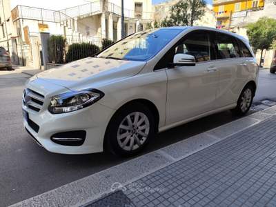 Mercedes-Benz Classe B B 180 d 109cv Automatica NAVI Bianco usata CORATO