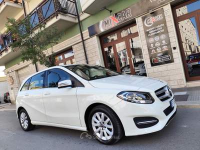 Mercedes-Benz Classe B B 180 d 109cv Automatica NAVI Bianco usata CORATO
