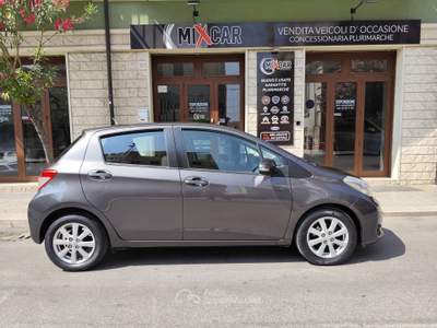 Toyota Yaris 90CV DIESEL NAVI Grigio usata CORATO