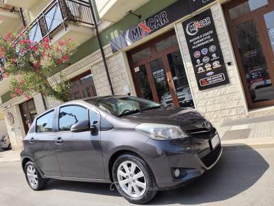 Toyota Yaris 90CV DIESEL NAVI Grigio usata CORATO