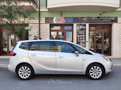 Opel Zafira Tourer 2.0 CDTi 130CV 7 POSTI TETTO Grigio usata CORATO