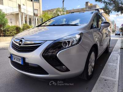 Opel Zafira Tourer 2.0 CDTi 130CV 7 POSTI TETTO Grigio usata CORATO