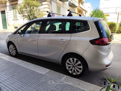 Opel Zafira Tourer 2.0 CDTi 130CV 7 POSTI TETTO Grigio usata CORATO