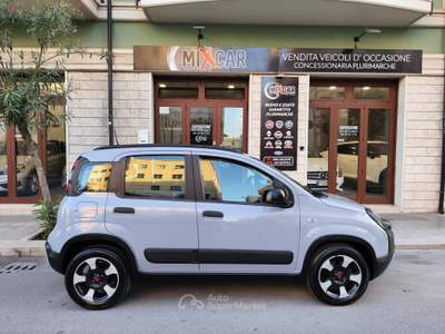 Fiat Panda Cross 1.0 FireFly S&S Hybrid Blu/Azzurro usata CORATO