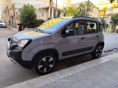 Fiat Panda Cross 1.0 FireFly S&S Hybrid Blu/Azzurro usata CORATO