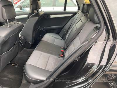 Mercedes-Benz Classe C C 220 C 200 CDI BlueEFFICIENCY Avant usata Castellammare di Stabia
