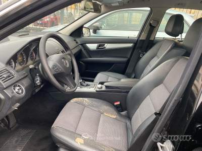 Mercedes-Benz Classe C C 220 C 200 CDI BlueEFFICIENCY Avant usata Castellammare di Stabia