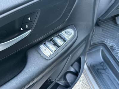 Mercedes-Benz Classe V Mercedes-Benz V 200 kompact 8p. auto navi pdc full Grigio usata Santarcangelo di Romagna