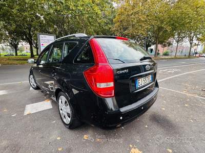Kia Cee'd Ceed cee'd Sp. Wag. 1.4 90CV EX GPL EURO5 Nero usata Torino