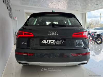 Audi Q5 Q5 2.0 TDI quattro S tr. Business Sport Grigio usata San Michele salentino