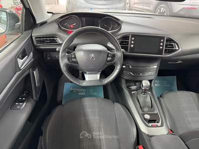 Peugeot 308 S&S SW Allure 2018 Bianco usata Pozzuoli
