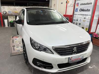 Peugeot 308 S&S SW Allure 2018 Bianco usata Pozzuoli