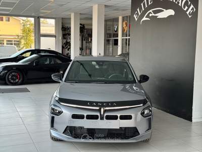 Lancia Ypsilon Hybrid e-DCT Edizione Cassina Grigio usata CARESANABLOT