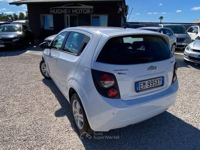 Chevrolet Aveo 86CV 5 porte LT UNICO PROPIETARIO NEOPATENTATI Bianco usata Corato