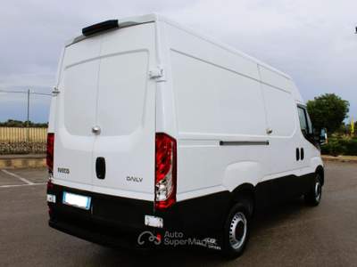 Iveco Daily Iveco Daily 35s12 Bianco usata Modica