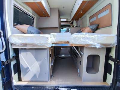Fiat Ducato Burstner Delfin C 621 - Furgonato con letti gemelli Blu/Azzurro usata Druento