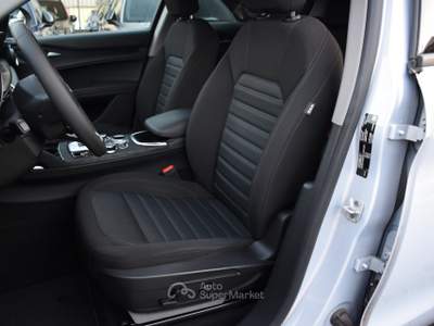Alfa Romeo Stelvio 2.2 160 CV AT8 RWD Super *MY21*SEDILI ELETTRICI* Bianco usata Roma