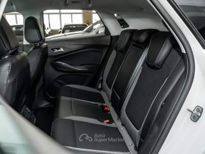 Opel Grandland X 1.6 phev Elegance fwd auto Bianco usata Seveso