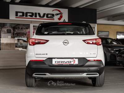 Opel Grandland X 1.6 phev Elegance fwd auto Bianco usata Seveso