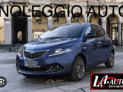 Lancia Ypsilon - Ypsilon - 1.2 69 CV 5p. S&S Platinum Blu/Azzurro usata Prato
