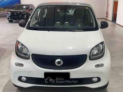 Smart ForFour 70 1.0 Passion Bianco usata Pianezza
