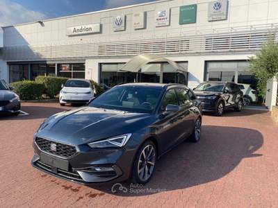 Seat Leon Leon Sportstourer 1.5 hybrid 116 CV DSG FR Grigio usata San Martino Buon Albergo