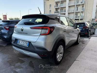 Renault Captur TCe ZEN 90 CV Grigio usata Altamura