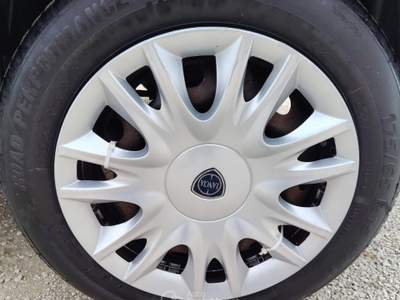 Lancia Ypsilon 0.9 TwinAir 85 CV 5 porte Metano Ecochic Gold Bianco usata Viadana