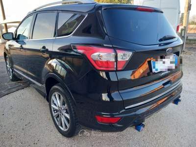 Ford Kuga 2.0 TDCI 150 CV S&amp;S 4WD Powershift Vignale Nero usata Viadana
