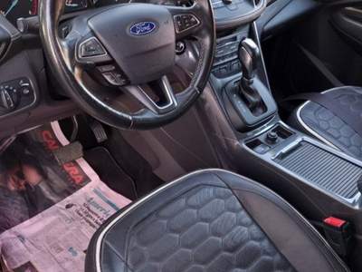 Ford Kuga 2.0 TDCI 150 CV S&amp;S 4WD Powershift Vignale Nero usata Viadana