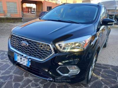 Ford Kuga 2.0 TDCI 150 CV S&amp;S 4WD Powershift Vignale Nero usata Viadana