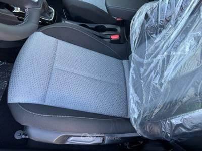 Opel Corsa 1.2  neo patentati Nero usata Viadana