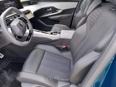 Peugeot 3008 Hybrid 145 e-DCS6 GT Blu/Azzurro usata Viadana