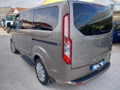 Ford Tourneo Custom 310 2.0 TDCi 130CV PC Titanium Marrone usata Viadana