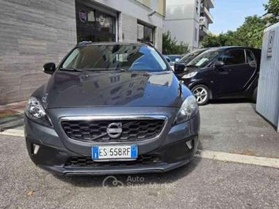 Volvo V40 Cross Country 1.6 Momentum Grigio usata Roma