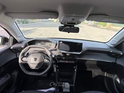 Peugeot 208 Hybrid 110 e-DCS6 Style Bianco usata Varedo
